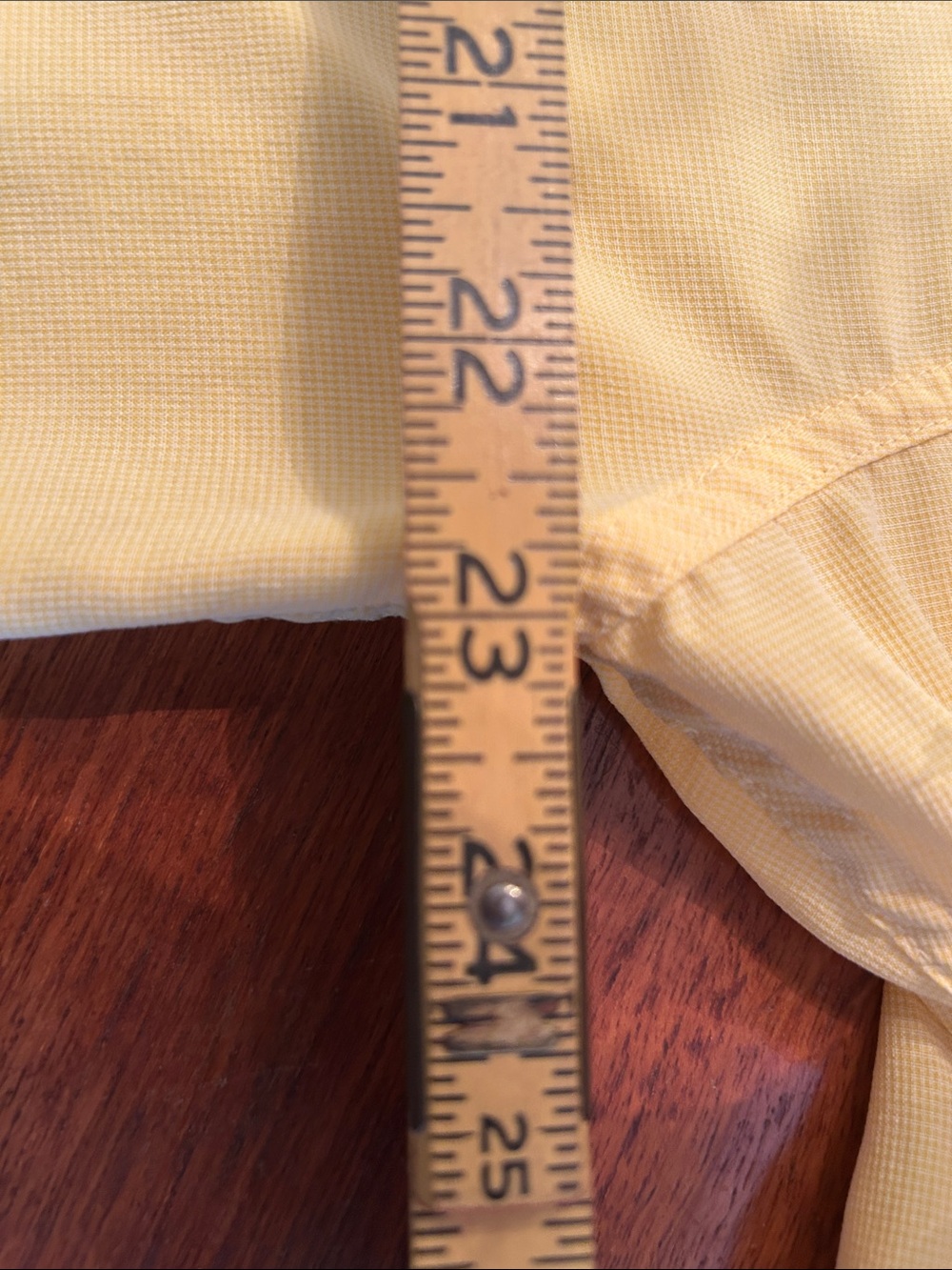 The North Face Men's Short-Sleeve Button-Down Shirt in Pale Yellow - Picture 14 of 15
